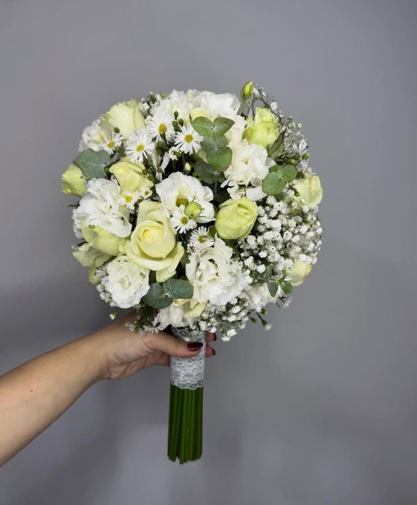 Fresh flowers in a vase